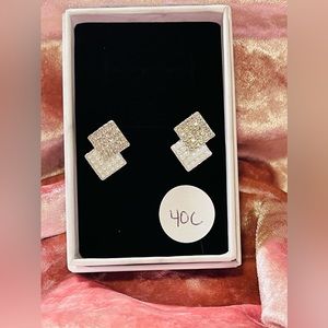 Fashion Earrings #40C